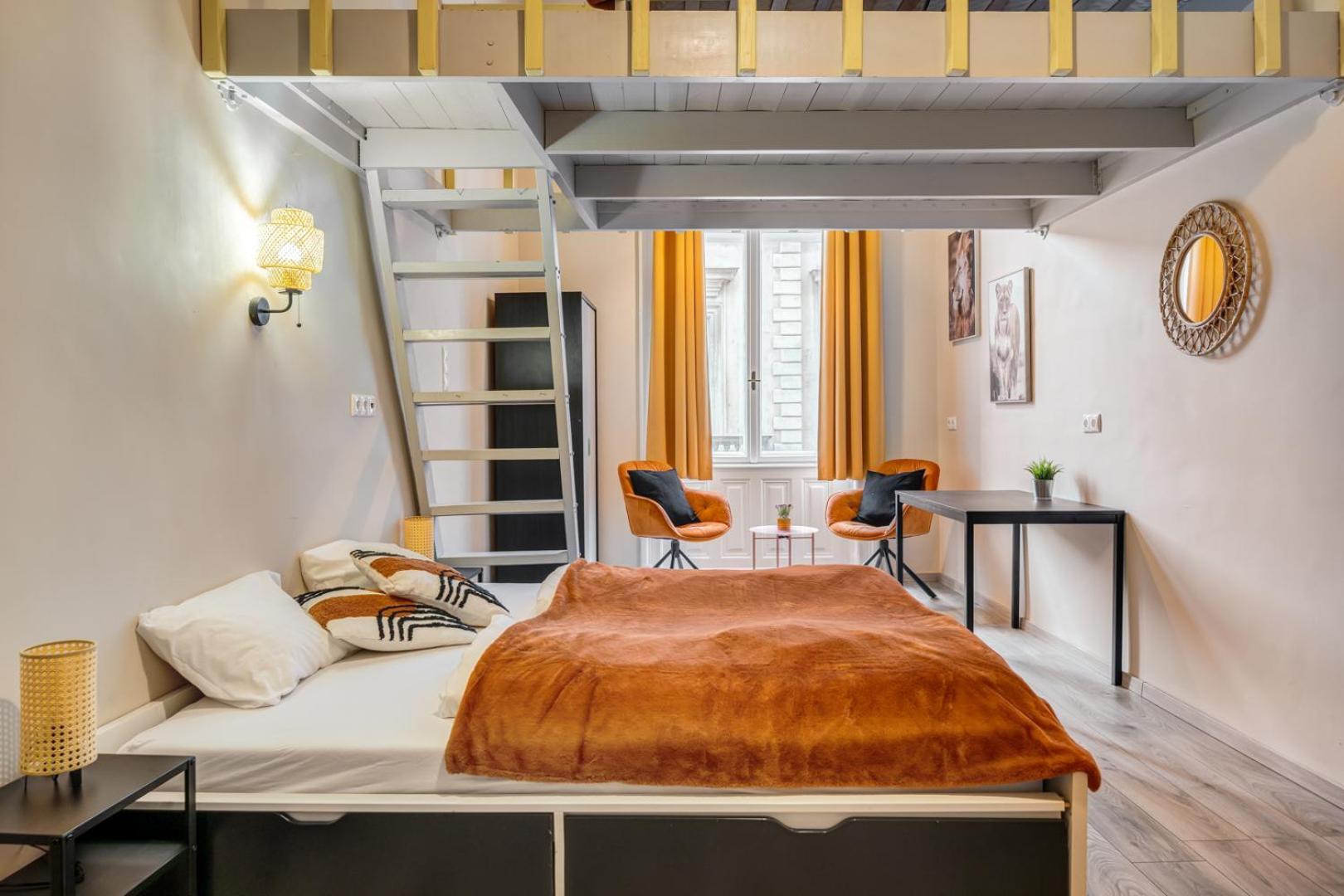 Downtown Delight - Erzsebet Blvd - 13 Ppl Apartamento Budapeste Exterior foto