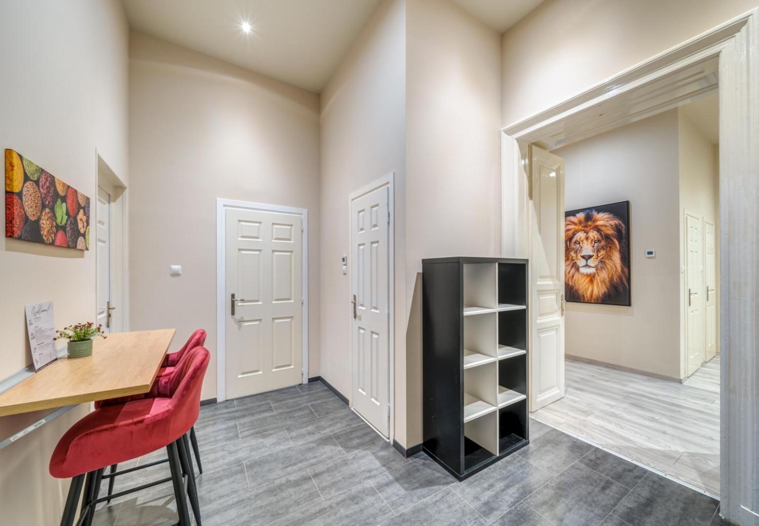 Downtown Delight - Erzsebet Blvd - 13 Ppl Apartamento Budapeste Exterior foto