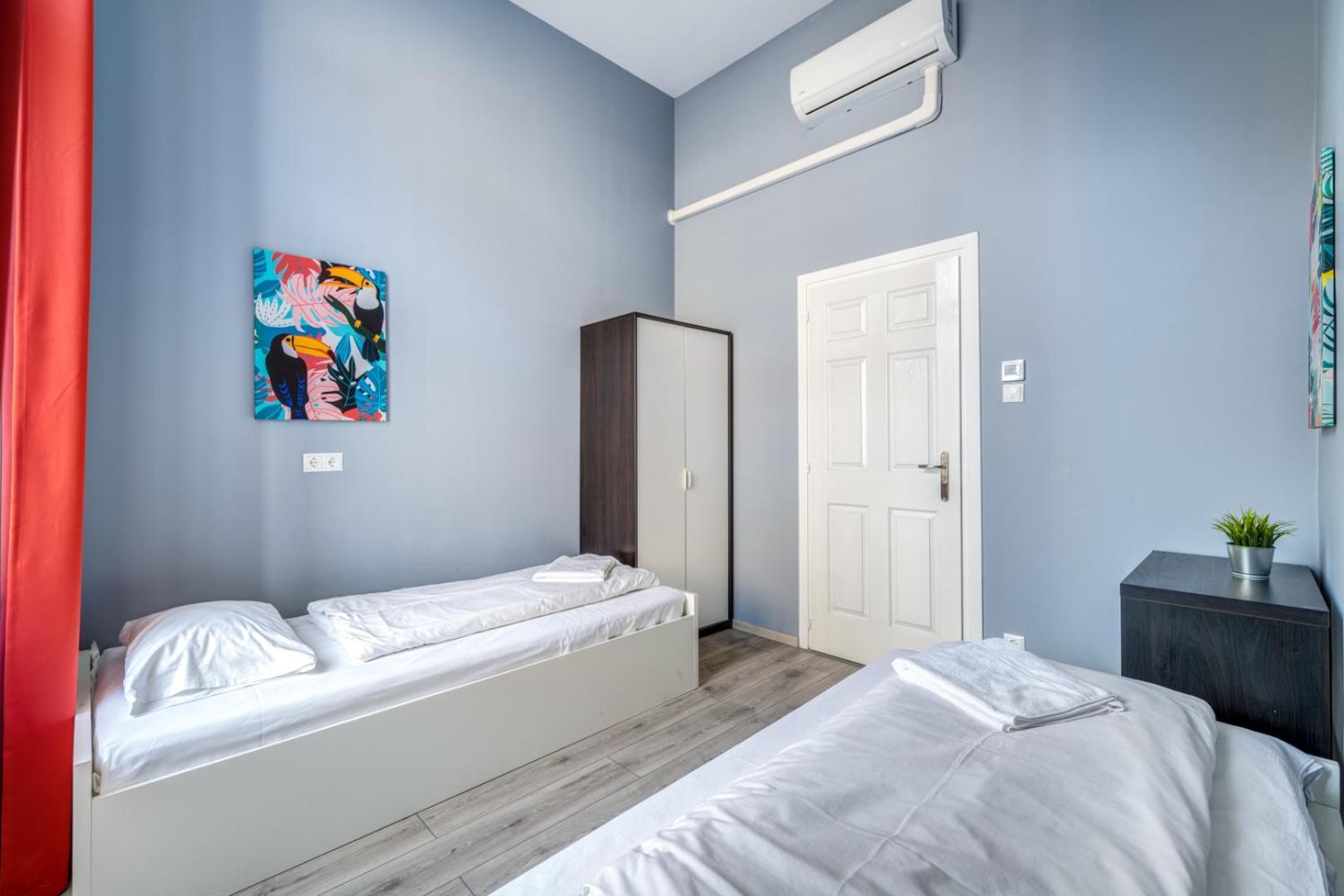 Downtown Delight - Erzsebet Blvd - 13 Ppl Apartamento Budapeste Exterior foto